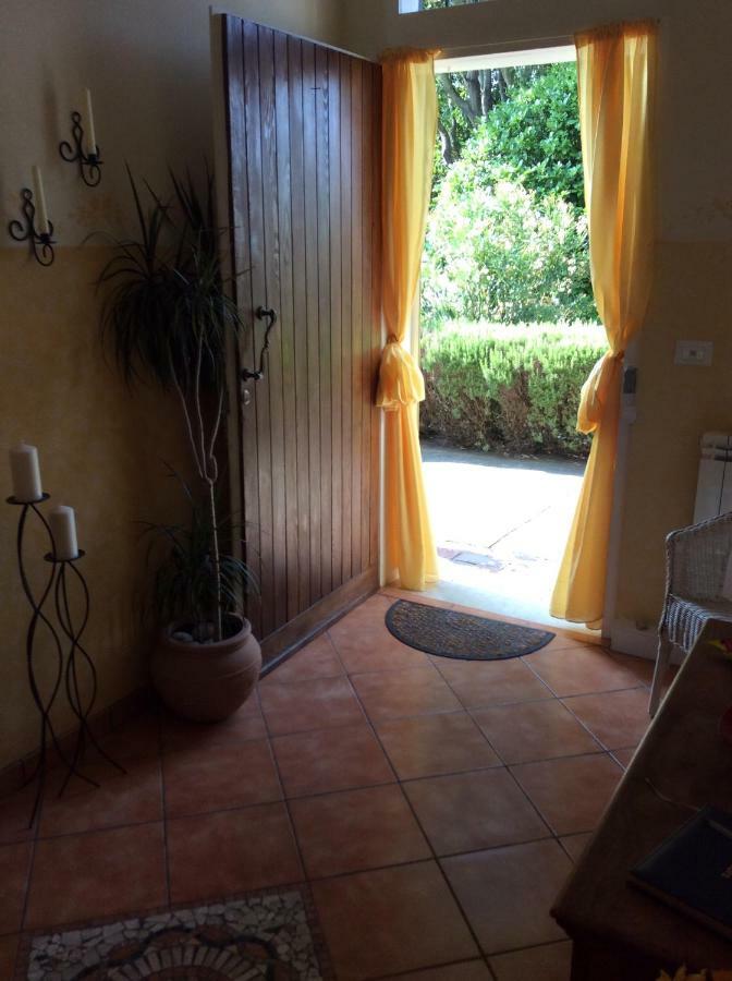 Via Bruno Rossi 23 Bed & Breakfast Ambrogio Exterior foto